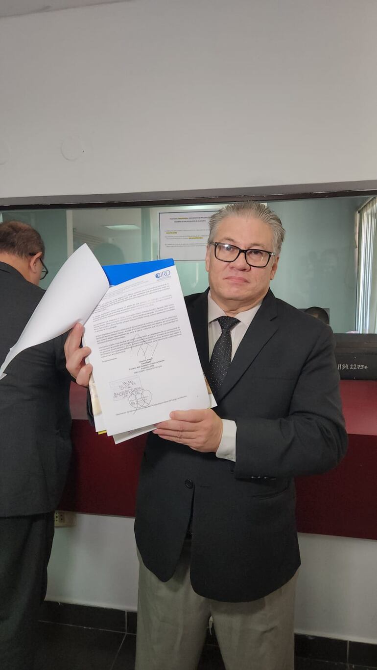 Nota remitida a Emiliano Rolón, pidiendo investigar a los responsables del fracaso del Metrobús.