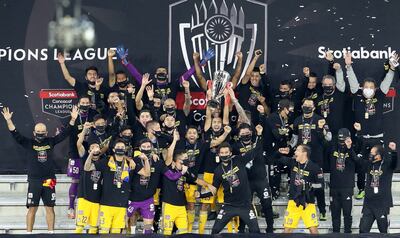 Festejo de los componentes de Tigres tras la obtención de la Concachampions.