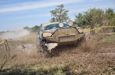 Míler Otazo y Hugo Elizeche se llevaron la primera fecha del Todoterreno 4x4 en Carapeguá.