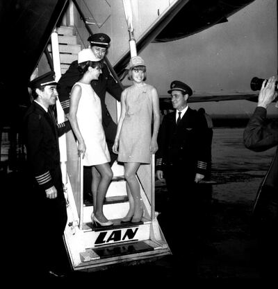 Las bellas azafatas de Lan Chile posan en el primer vuelo de la aerolínea que llegó a Asunción en 1970.