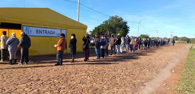 Mañana viernes seguirá la inmunización para la segunda dosis de la vacuna Hayat Vax. El horario de atención es de 07:30 hasta las 15:00, el portón de acceso se cierra a las 14:30.