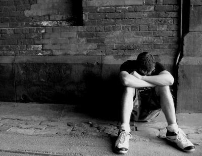 La mayor cantidad de suicidios se da en la franja etaria de los 18 a 29 años y la mayoría de las personas son del género masculino en Asunción y Central.