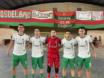 Quintento inicial de Paranaense, que esta noche mide a Presidente Franco en el clásico del Este.
--
Guillermo Caballero Villalba