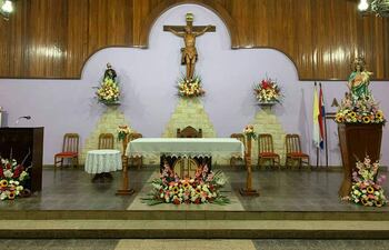 Como ya es tradicional, en la parroquia María Auxiliadora de Cabañas celebran la misa del novenario en honor a la Madre Auxiliadora.