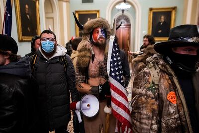 Seguidores de Donald Trump irrumpen en el Capitolio de los Estados Unidos durante las protestas del miércoles.