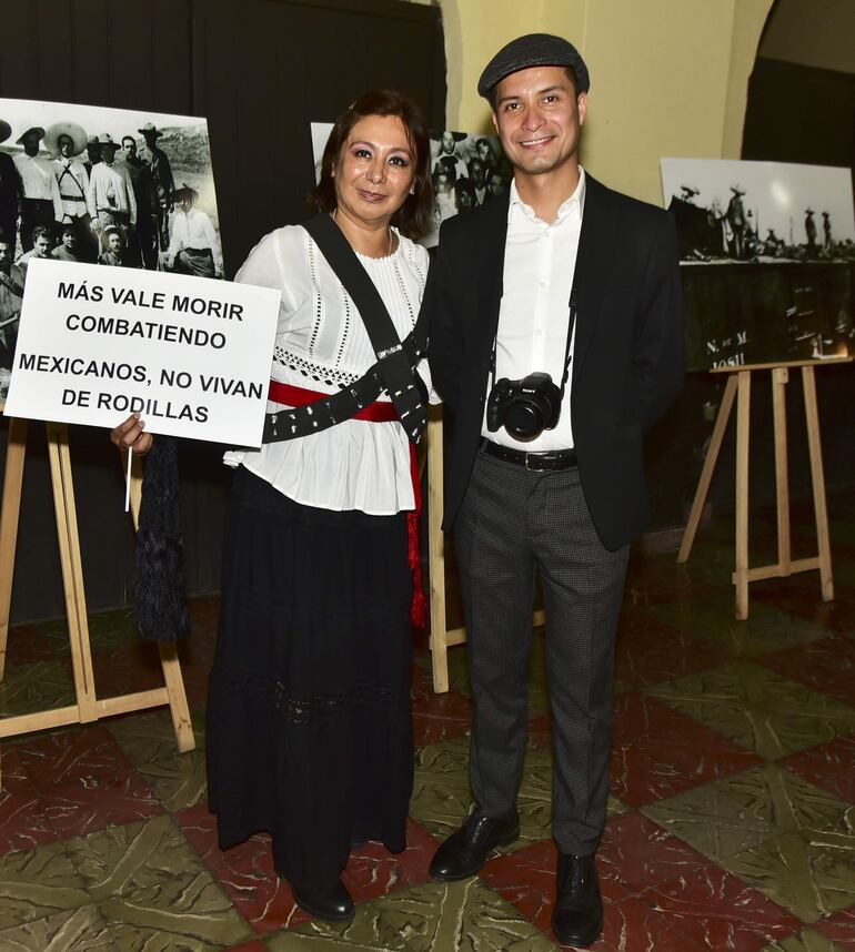  Jacqueline Moran y Joaquín Alegría.
