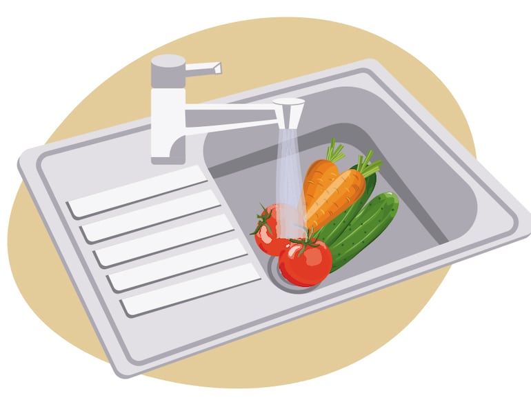 Un método efectivo para evitar la giardiasis es el correcto lavado de los alimentos