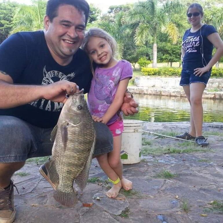 El local Itacua Pesque y Pague se encuentra ubicado en el km 57 de la ruta PY02 de la compañía Cerro Real