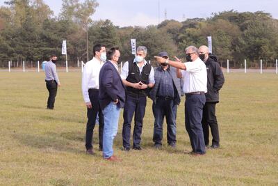 Mario Abdo Benítez junto a demás autoridades nacionales y de los Estados Unidos.
