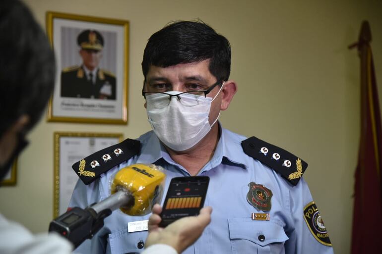 Comisario José Portillo, jefe de la comisaría 4a. Central Lambaré.