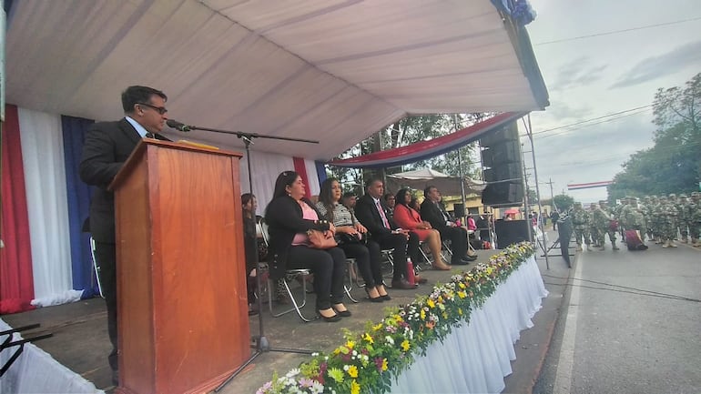 El intendente Aldo Lezcano resaltó el acontecimiento del aniversario de la ciudad.