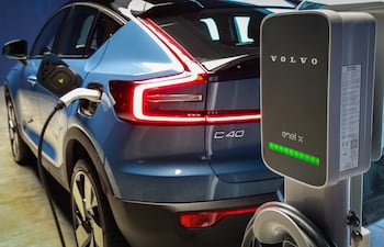 De la mano de Volvo, la electrificación traerá a Paraguay una experiencia renovada y moderna para el cliente al momento de adquirir su vehículo.