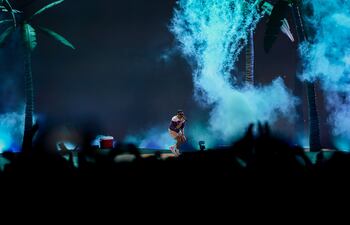 Concierto de Bad Bunny en Asunción.