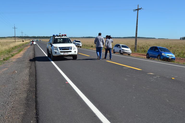 Una ruta asfaltada que empalma con la ruta PY01 mariscal López, en San Miguel, conduce a la localidad de Arazape.