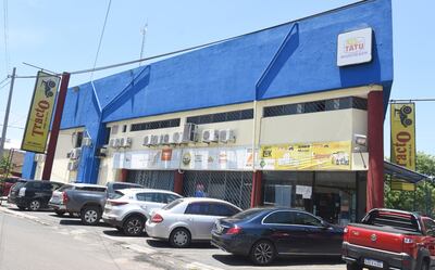 Sede central de Tracto Agro Vial SA, en Asunción. En su showroom, el productor encuentra todo lo que busca. En el lugar recibe asesoramiento para logar buenos resultados con su proyecto.