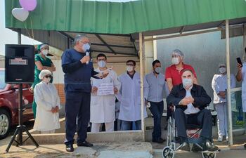 El doctor Raúl Humberto Fanego recibió un breve pero emotivo homenaje.