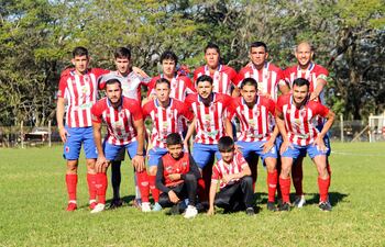 Ovetense Fútbol Club de Coronel Oviedo, registró ayer el resultado más abultado en lo que va del certamen, goleó por 8-1 al 1° de Marzo de Encarnación, resultado que le permite liderar el Grupo B.