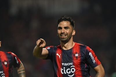 Alberto Espínola anotó, de penal, el gol del triunfo para Cerro Porteño