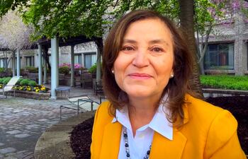 Berta Rojas insta a los jóvenes a votar mañana.