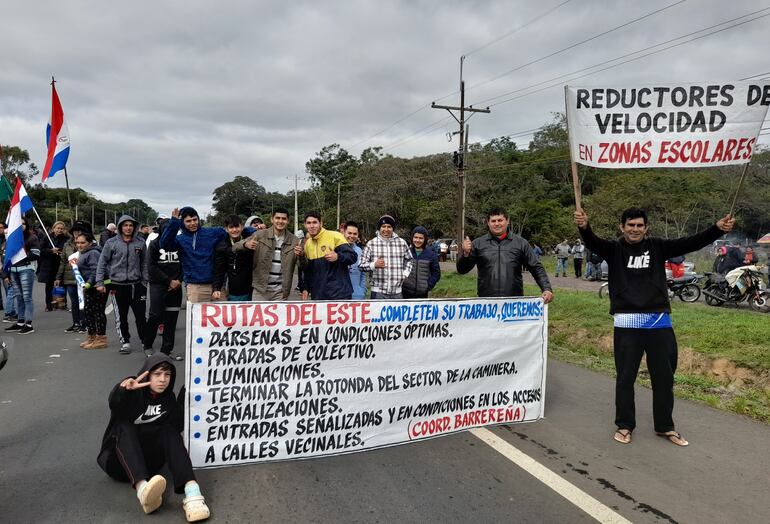 Los jovenes de la ciudad de Eusebio Ayala también se unen para solicitar las aberturas, señalizaciones y retornos en la ruta PY02.