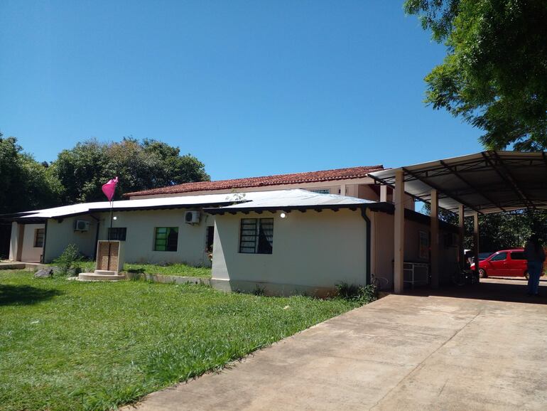 Los usuarios del nosocomio esperan que el Ministerio de Salud pueda mejorar la infraestructura edilicia del local.