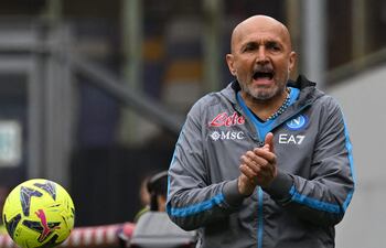 Luciano Spalletti, entrenador del Napoli que puede coronarse campeón hoy en Italia.