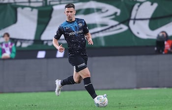 Jorge Morel en acción durante el partido de ayer que el Adana Demirspor ganó 2-1 al Konyaspor en Turquía.