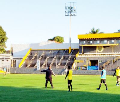 Deportivo Recoleta inaugurará mañana su cancha sintética contra General Caballero de Zeballos Cue, por la Primera B.