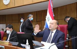 El presidente del Senado, Óscar "Cachito" Salomón (ANR, FR) anunció que a la vuelta del receso parlamentario sesionarán de manera 100% presencial.