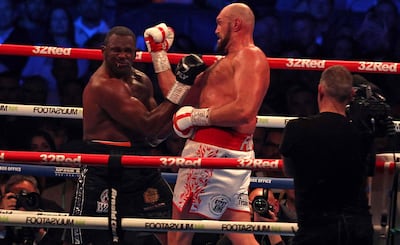 Tyson Fury venció a Dillian Whyte para retener el título de peso pesado del Consejo Mundial de Boxeo en el Wembley Stadium.