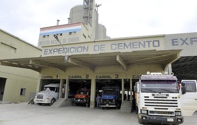 No siempre funcionan los tres carriles de despacho de INC, según los datos. Las listas de la estatal hablan de un plan de entrega de 60.000 bolsas, pero el despacho real es mucho menor.
