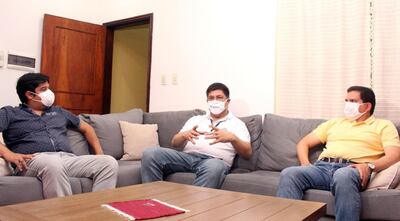 El viceministro  Juan Carlos Portillo, con Juan Carlos  Baruja y el Dr. Osmar Galeano.