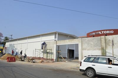 Avanzan sin pausas los trabajos para el pabellón de Unidad de Terapia Intensiva del hospital de Villa Elisa