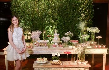 El fotógrafo Marcial Barni capto las mejores imágenes de la fiesta de 15 años de Annabella Tarabini.