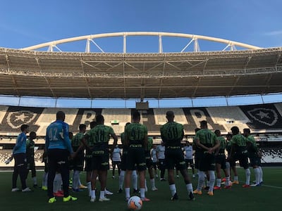 Palmeiras se noviliza en el estadio del Botafogo