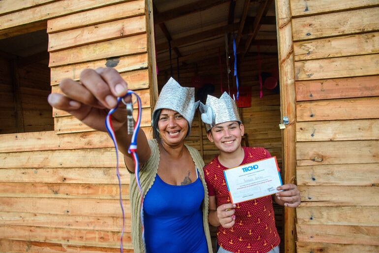 Llegar a la vivienda número 8.000 representa un gran impacto para las familias con las que vienen trabajando codo a codo en los asentamientos populares, así como en su entorno y en su calidad de vida.