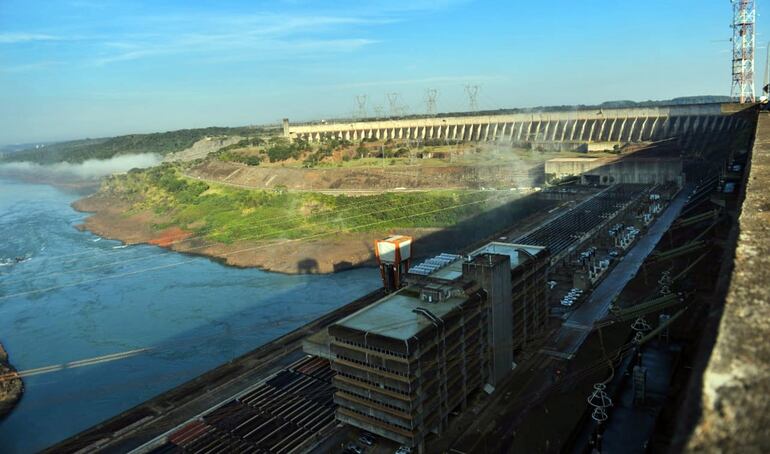 Un precio bajo, medio o alto del producto no determina toda la discusión sobre un tema tan complejo como es el diseño y comportamiento de los aspectos financieros de la empresa.