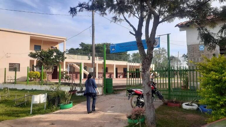 La escuela Don Camilo Sosa Castillo de la compañía Espartillar de Carapeguá cuenta con más de 180 alumnos.