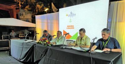 Directivos de Copacons en la asamblea anual ordinaria.