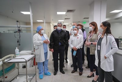 Mario Abdo Benítez y Julio Mazzoleni, hoy en el Hospital de Pedro Juan Caballero.