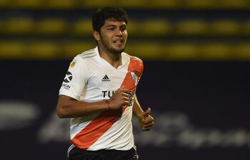Robert Rojas, zaguero paraguayo de River Plate.