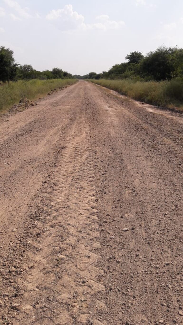Reparación de caminos en alto Chaco.