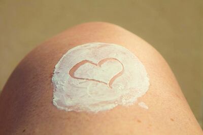 Las cremas humectantes son ideales para mantener la piel suave y humectada. Foto: Pixabay.