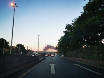 En las redes sociales, varios usuarios compartieron imágenes del incendio registrado en Trinidad.