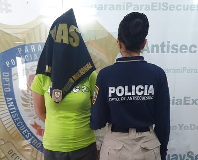 Andrea Martínez (45) fue detenida ante un presunto caso de extorsión a su excompañera de trabajo.