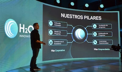 Filipi Sarabia se encargó de explicar el trabajo que realizarán con H2O Innovation, nuevo hub de innovación enfocado en agronegocios del Grupo Sarabia.