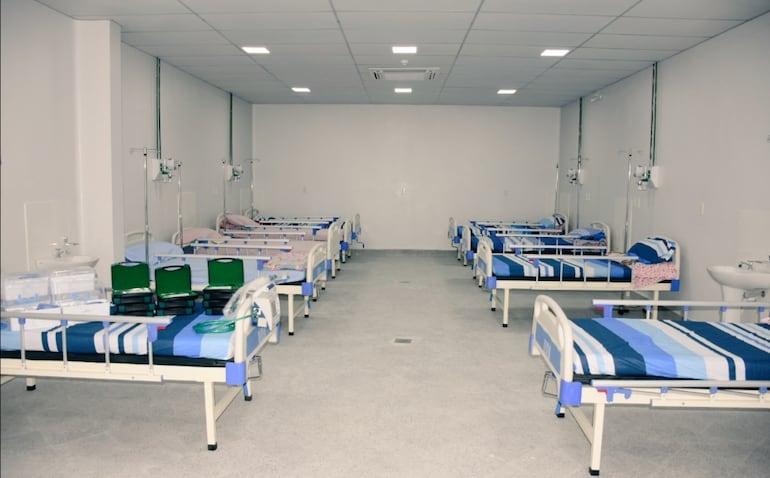 Moderna sala de internación del Hospital regional de Puerto Casado.