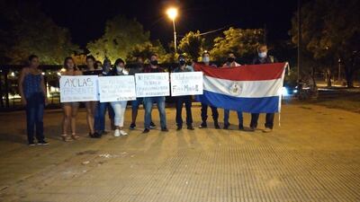 Marito tiene que irse, dicen.