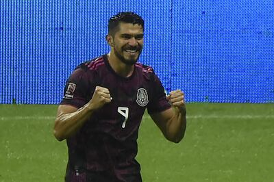 Henry Martín celebra su gol para México ante Jamaica.