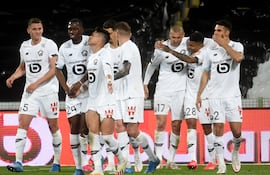 Lille ganó 3-0 al Lens